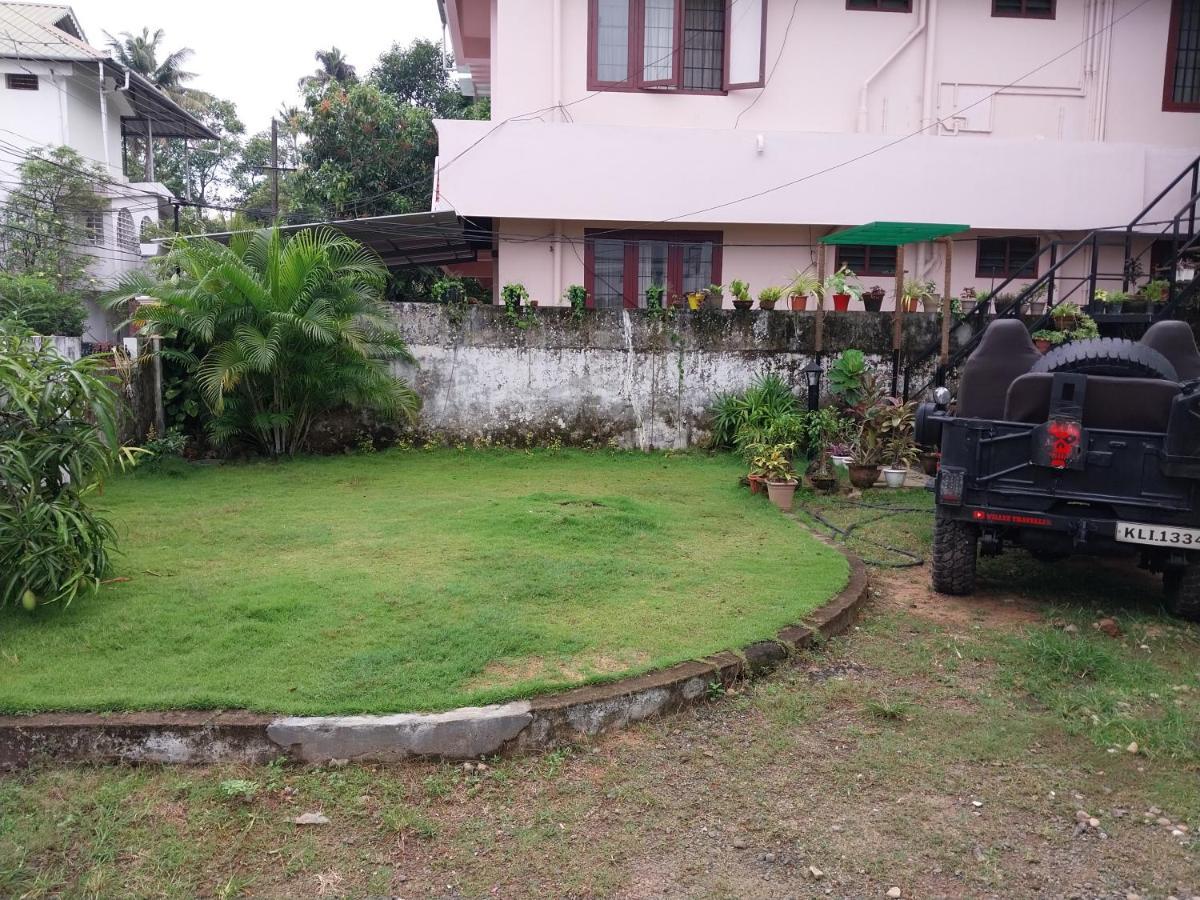 Lloydskochi Home Stay Extérieur photo